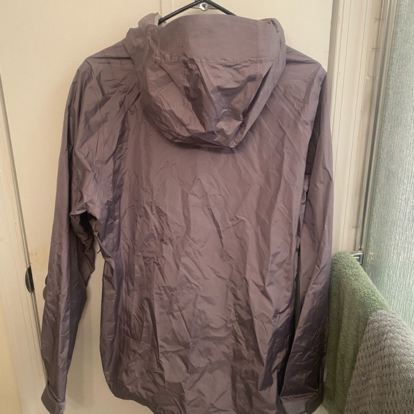 Patagonia Women's Rain Jacket - Picture 3 of 4